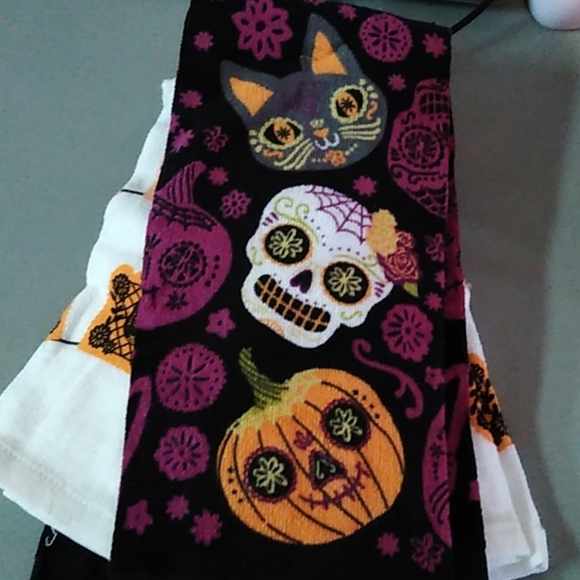 Set of 4 Halloween Day of the Dead Sugar Skulls Dia DeLos Muertos Kitchen Towels - Picture 4 of 6